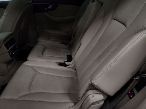 Used 2019 Audi Q7 3.0T Premium Plus w/ Premium Plus Package image 22