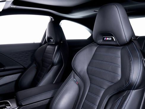 Used 2025 BMW M2 image 17