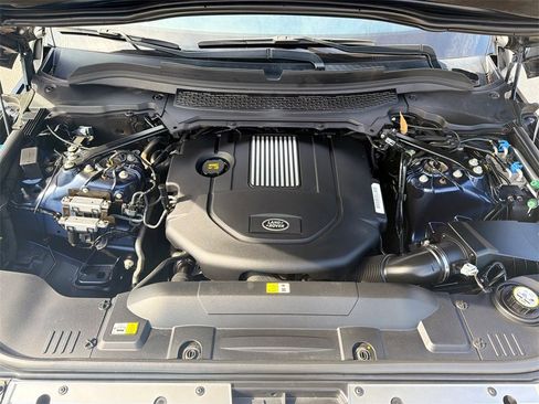 Used 2016 Land Rover Range Rover HSE image 33