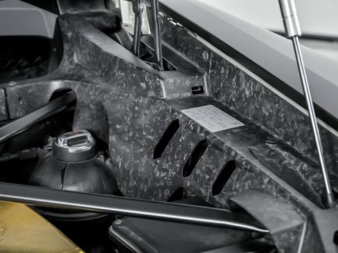 Used 2015 Lamborghini Huracan LP 610-4 image 19