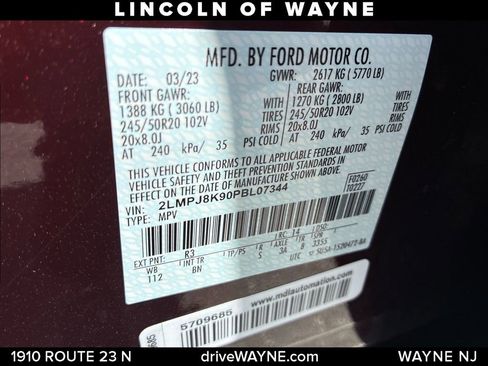 Used 2023 Lincoln Nautilus Reserve AWD/4WD image 30