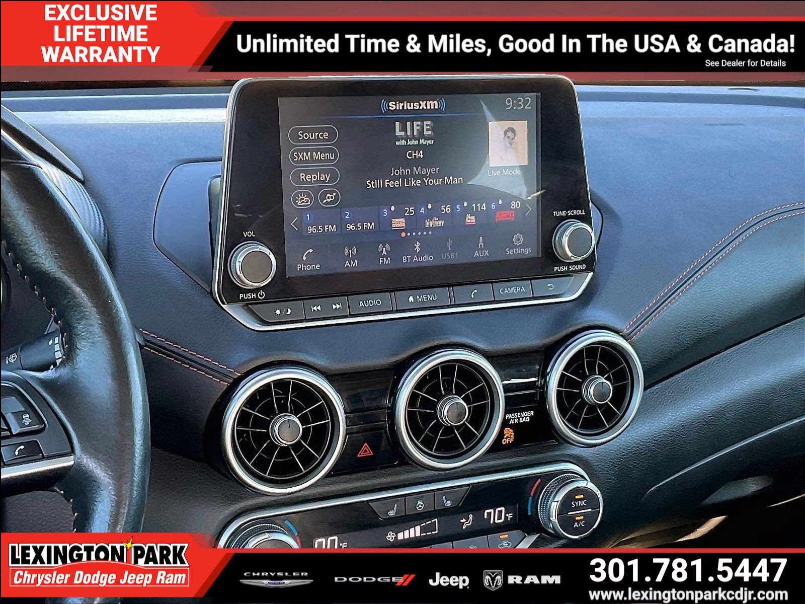 Used 2023 Nissan Sentra SR w/ SR Premium Package FWD image 9