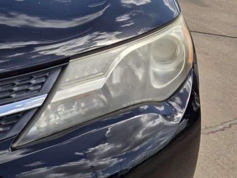 Used 2014 Toyota RAV4 LE FWD image 9