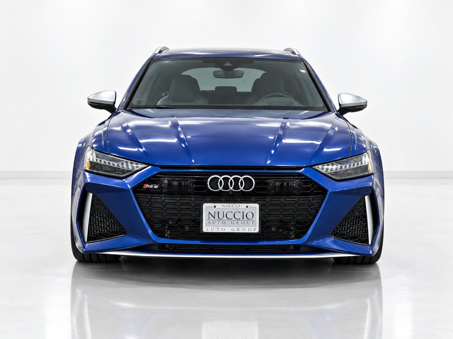 Used 2023 Audi RS 6 AWD/4WD image 9