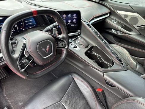 Used 2021 Chevrolet Corvette Stingray Premium Conv w/ Z51 Performance Package RWD image 21