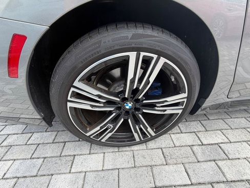 Used 2024 BMW 740i RWD image 44