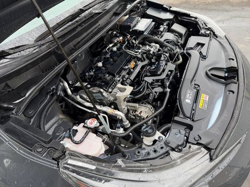 Used 2024 Toyota Corolla LE FWD image 32