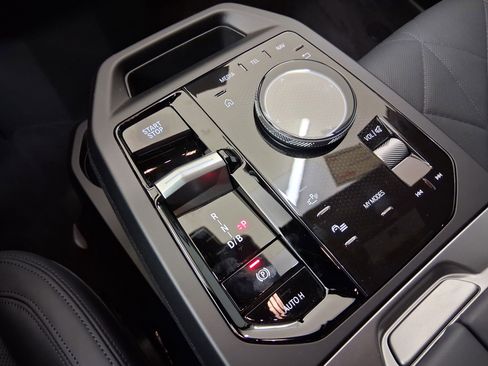 New 2026 BMW iX xDrive45 w/ M Sport Package image 25