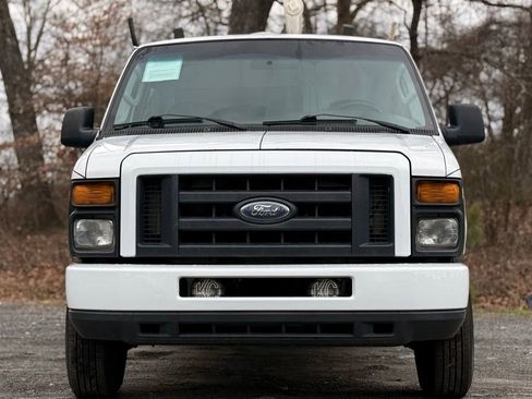 Used 2008 Ford E-250 and Econoline 250 image 8
