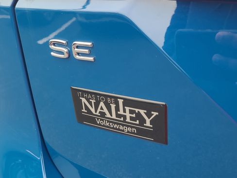 Used 2025 Volkswagen Atlas SE image 29