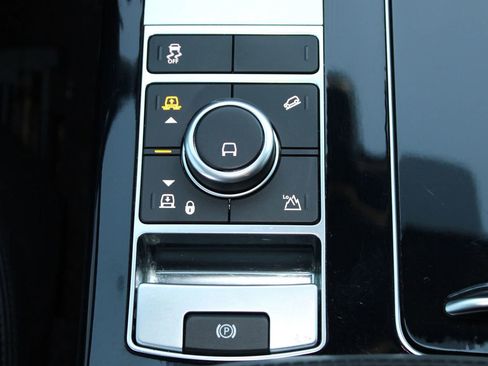 Used 2021 Land Rover Range Rover P525 Westminster Edition LWB image 35