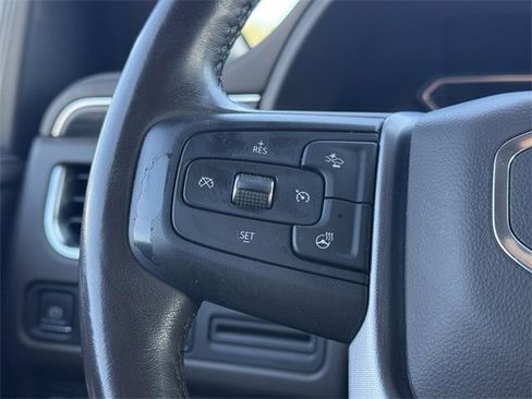 Used 2021 GMC Yukon XL SLT w/ SLT Premium Package image 25