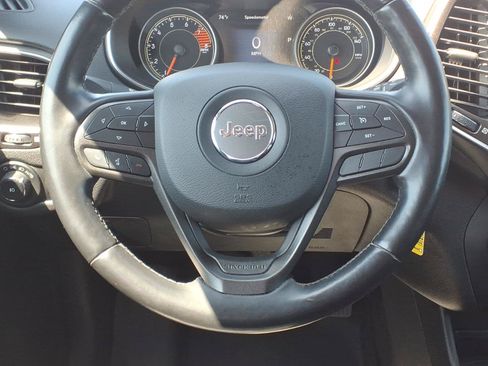 Used 2020 Jeep Cherokee Trailhawk w/ Cold Weather Group AWD/4WD image 14