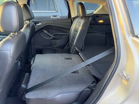 Used 2017 Ford Escape Titanium FWD image 3