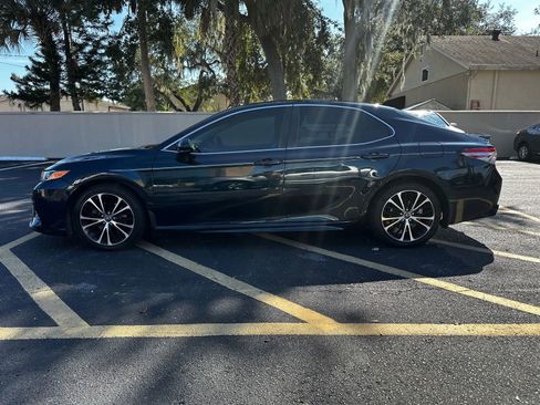 Used 2018 Toyota Camry SE image 8