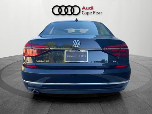 Used 2017 Volkswagen Passat 1.8T SE FWD image 4
