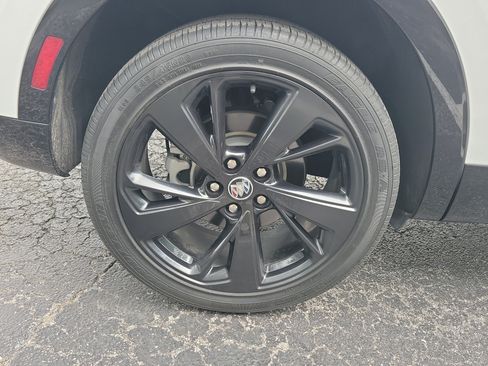 Used 2022 Buick Envision Preferred FWD image 7