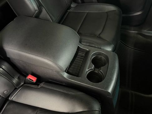 Used 2016 Ford Explorer XLT w/ Equipment Group 202A image 48