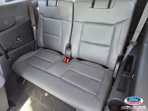 New 2026 Ford Explorer Active w/ Active Comfort Package image 7