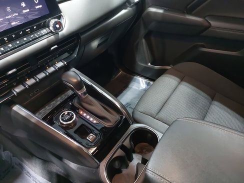 Used 2023 GMC Canyon Elevation w/ Convenience Package image 25