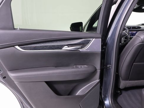 Used 2021 Cadillac XT5 Premium Luxury image 21