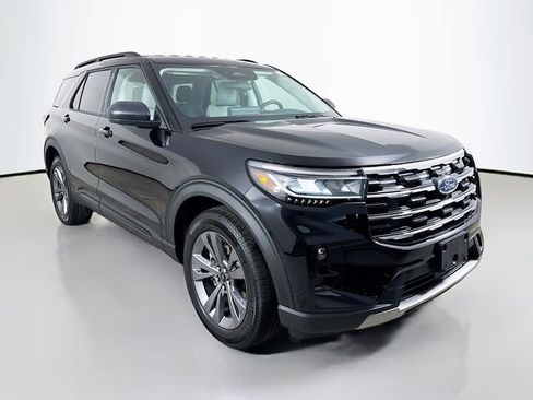 New 2026 Ford Explorer Active w/ Active Comfort Package image 1