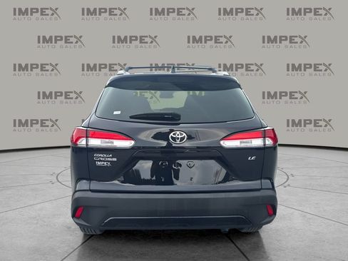 Used 2023 Toyota Corolla Cross LE FWD image 4