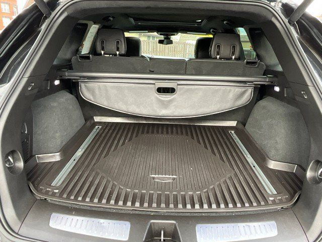 Used 2018 Cadillac XT5 Platinum w/ Driver Assist Package AWD/4WD image 38