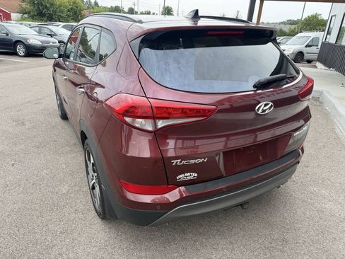 Used 2016 Hyundai Tucson Limited w/ Option Group 03 FWD image 10