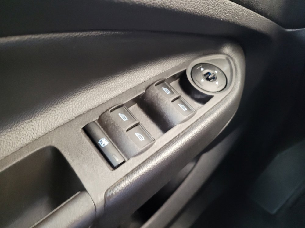 Used 2015 Ford Escape S FWD image 27