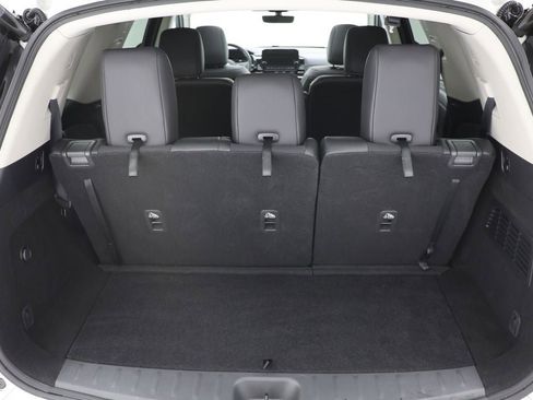 Used 2024 Nissan Pathfinder SL w/ SL Premium Package image 33