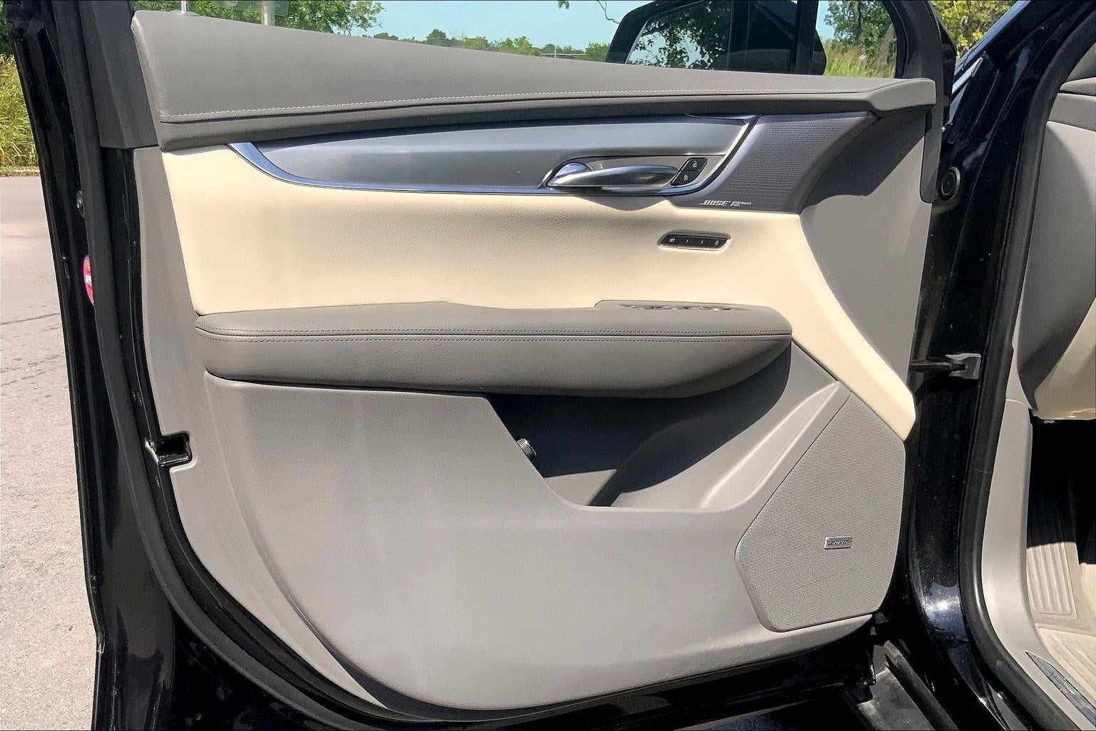 Used 2020 Cadillac XT5 Premium Luxury AWD/4WD image 25