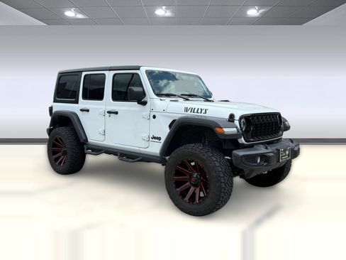 Used 2024 Jeep Wrangler Unlimited Sport AWD/4WD image 6