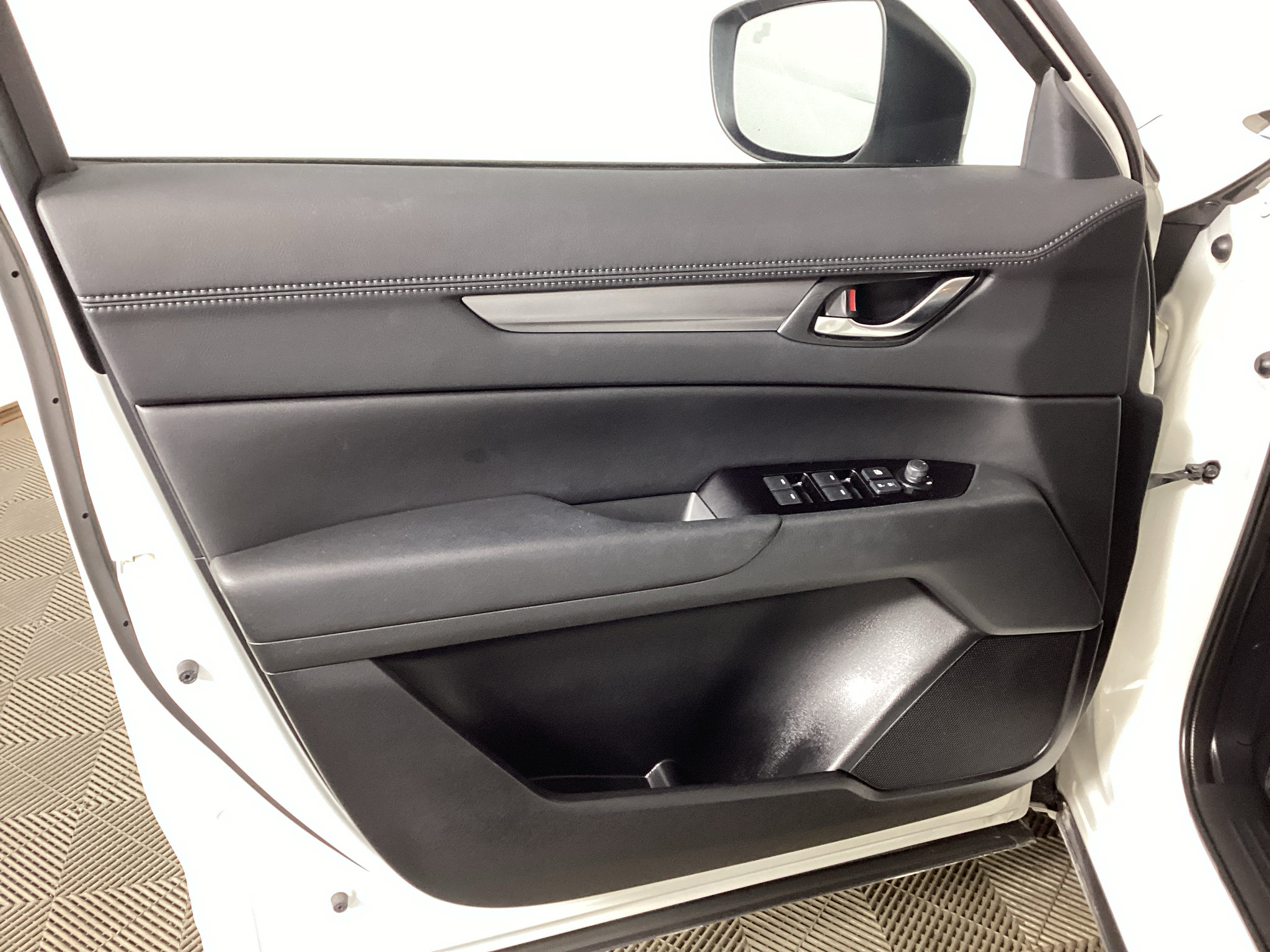 Used 2024 MAZDA CX-5 AWD 2.5 S w/ Preferred Package image 17