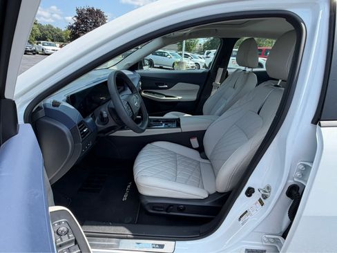 Used 2026 Nissan Sentra SL w/ Floor Mat Package FWD image 14