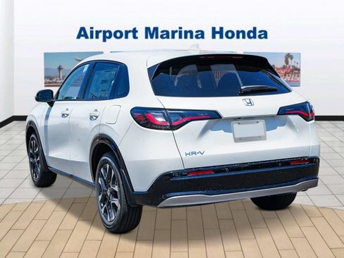 New 2027 Honda HR-V EX-L image 2