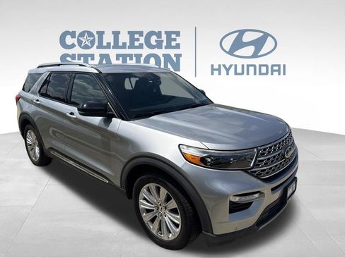 Used 2020 Ford Explorer Limited RWD image 3