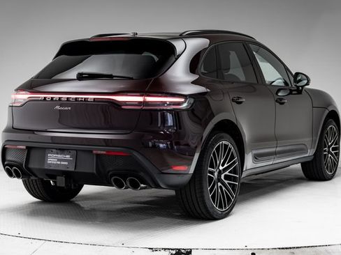 Certified 2026 Porsche Macan AWD/4WD image 34