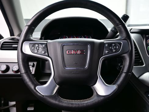 Used 2016 GMC Yukon XL SLT image 24