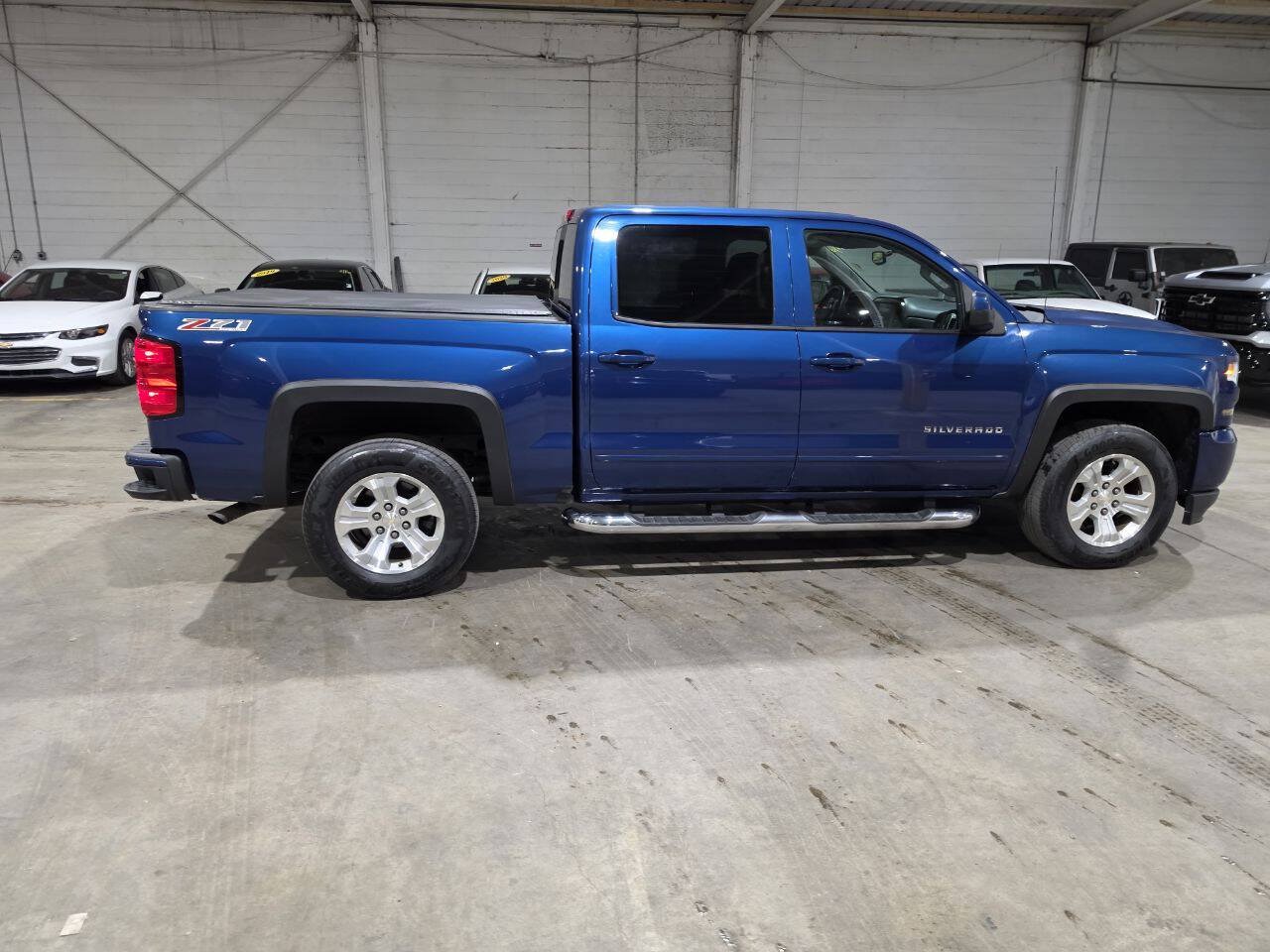 Used 2017 Chevrolet Silverado 1500 LT w/ All Star Edition AWD/4WD image 14