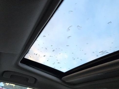 Used 2019 Nissan Sentra SV w/ Special Edition Package image 13