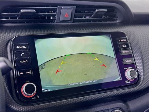 Used 2024 Nissan Kicks SV image 10