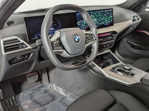 Used 2025 BMW 330i xDrive Sedan w/ Premium Package AWD/4WD image 15