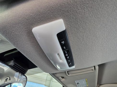 New 2025 Nissan Versa SV w/ Trunk Package image 21