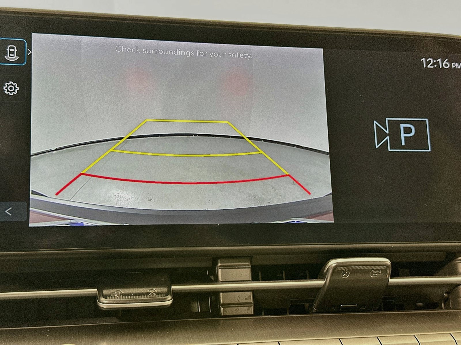 Used 2024 Hyundai Kona SEL FWD image 13