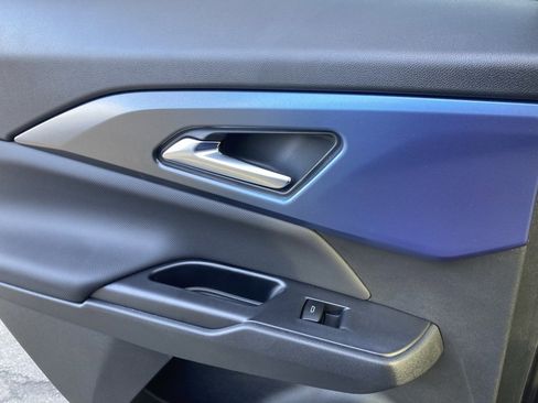 New 2026 Chevrolet Equinox EV LT image 24