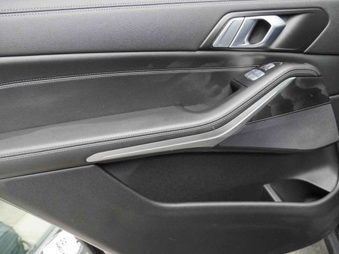 Certified 2022 BMW X7 xDrive40i w/ Premium Package image 32