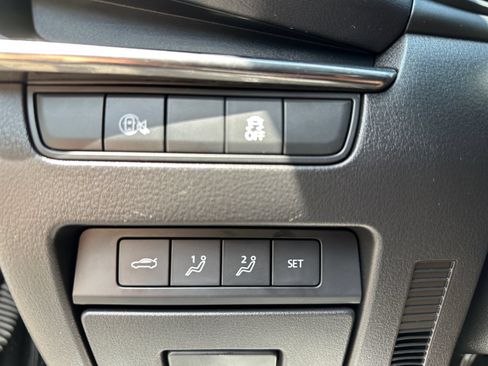 Used 2025 MAZDA MAZDA3 s FWD image 19