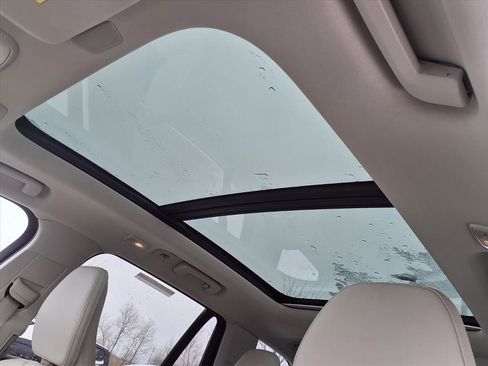 Used 2024 Volvo XC90 B6 Plus image 8