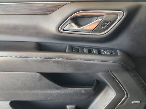 Used 2024 Chevrolet Tahoe Z71 w/ Luxury Package AWD/4WD image 23
